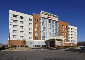 Courtyard KNOXVILLE hotel exterior